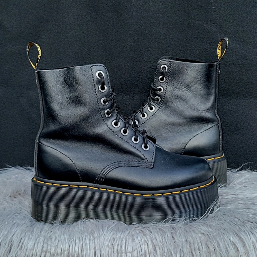 DR. MARTENS 1460 PASCAL MAX